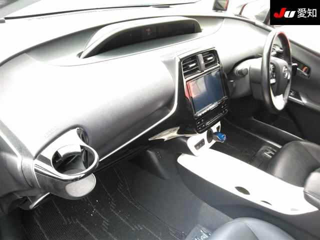TOYOTA PRIUS 2016