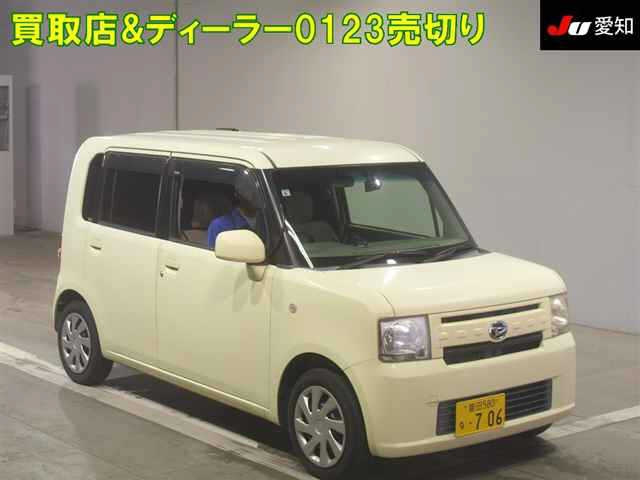 DAIHATSU MOVE CONTE 2011
