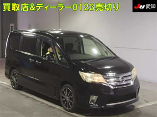 NISSAN SERENA 2010