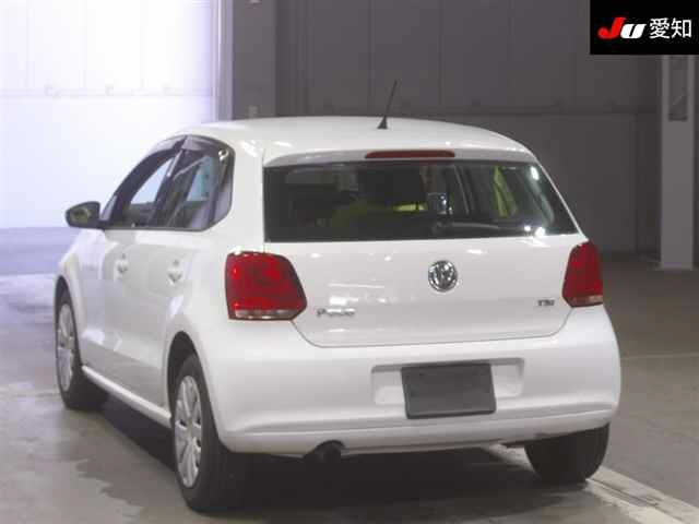 VOLKSWAGEN POLO 2011