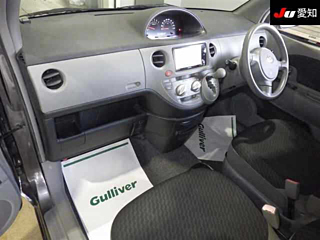 TOYOTA SIENTA 2009