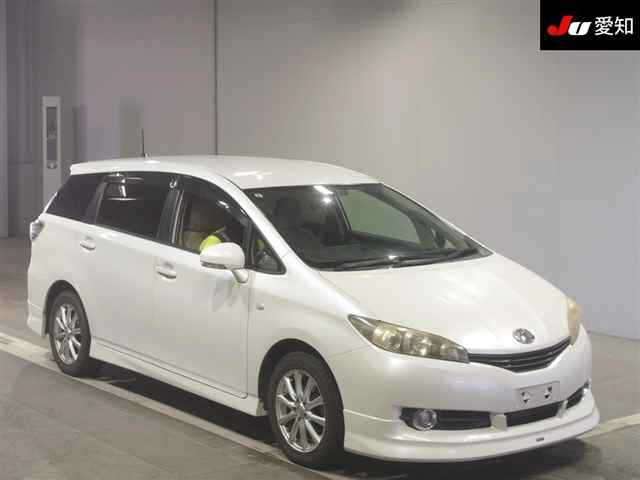 TOYOTA WISH 2010