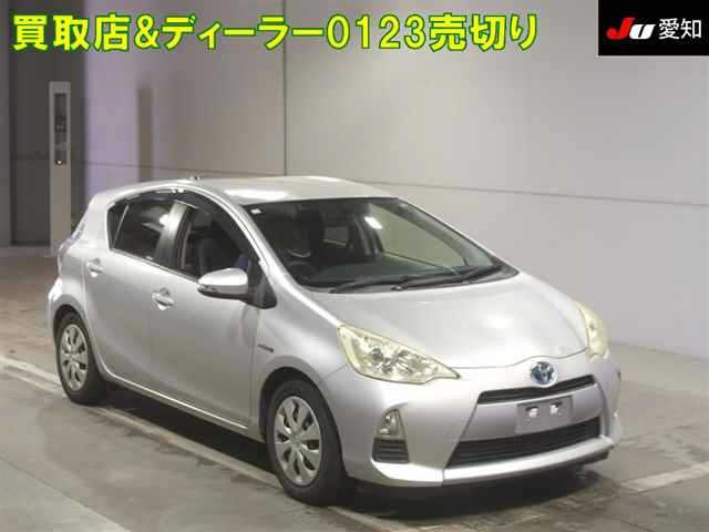 TOYOTA AQUA 2012