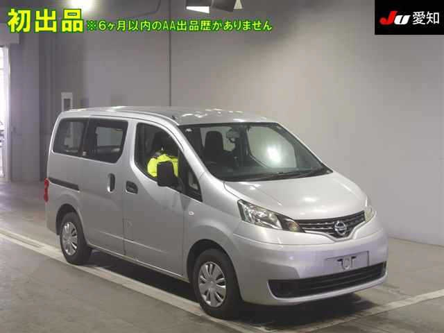 NISSAN NV200 2019