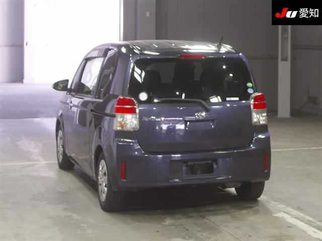 TOYOTA SPADE 2013