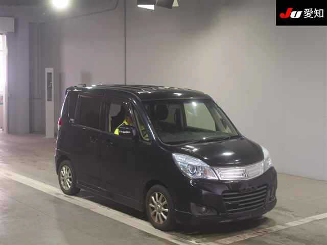 MITSUBISHI DELICA D2 2014