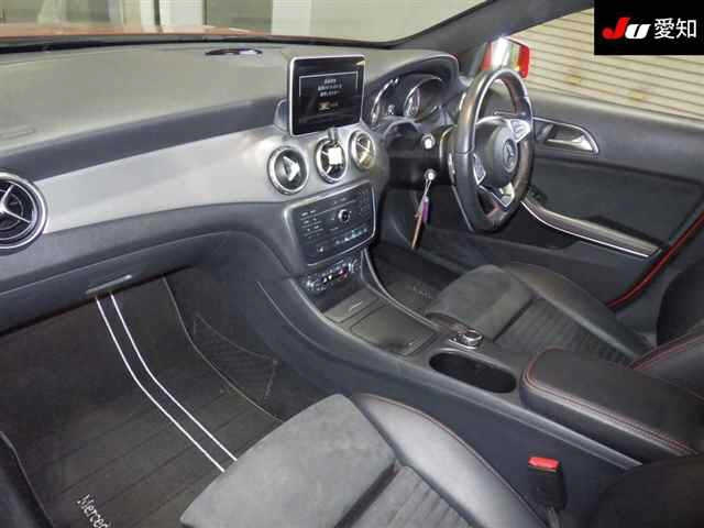 MERCEDES BENZ GLA CLASS 2016