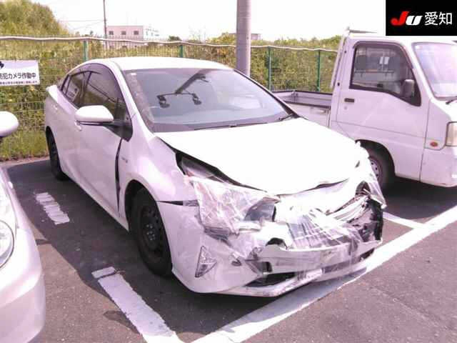 TOYOTA PRIUS 2016