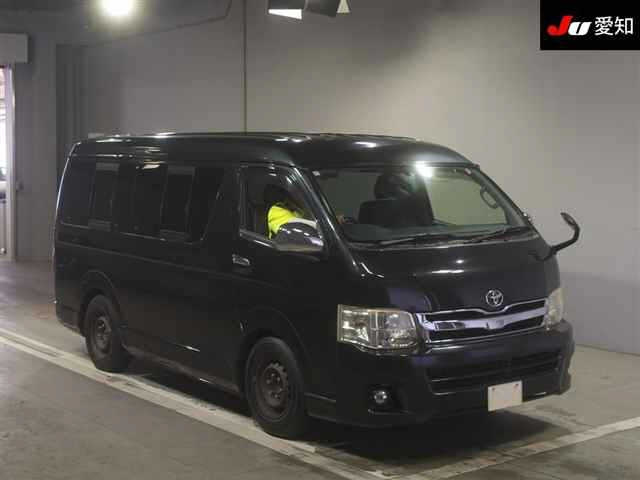 TOYOTA HIACE 2012