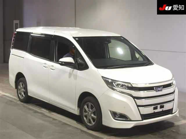 TOYOTA NOAH 2020