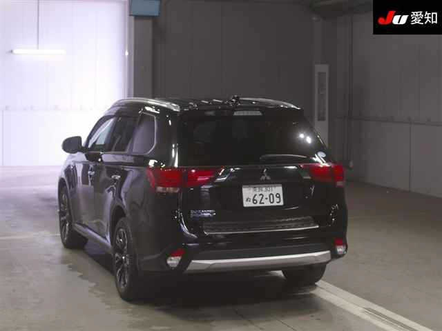 MITSUBISHI OUTLANDER PHEV 2016