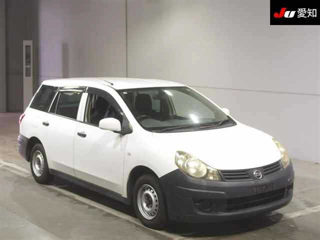 NISSAN AD 2011