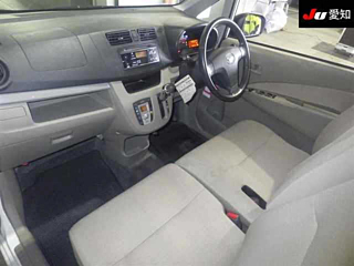 DAIHATSU MOVE 2012
