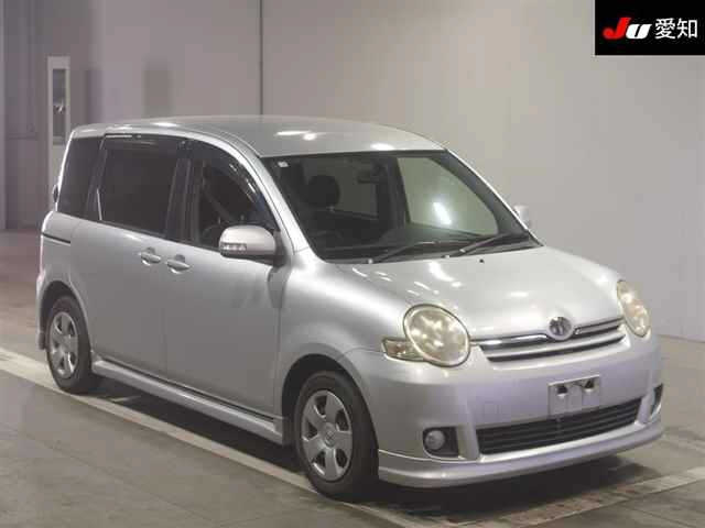 TOYOTA SIENTA 2010