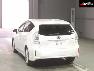 TOYOTA PRIUS ALPHA 2012