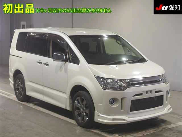 MITSUBISHI DELICA D5 2018