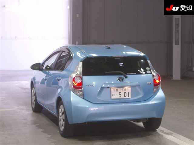TOYOTA AQUA 2013