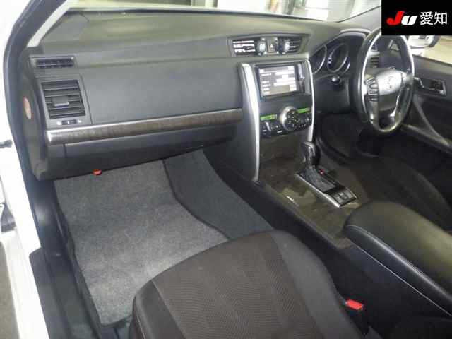 TOYOTA MARK X 2014