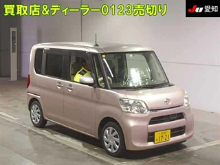 DAIHATSU TANTO 2014