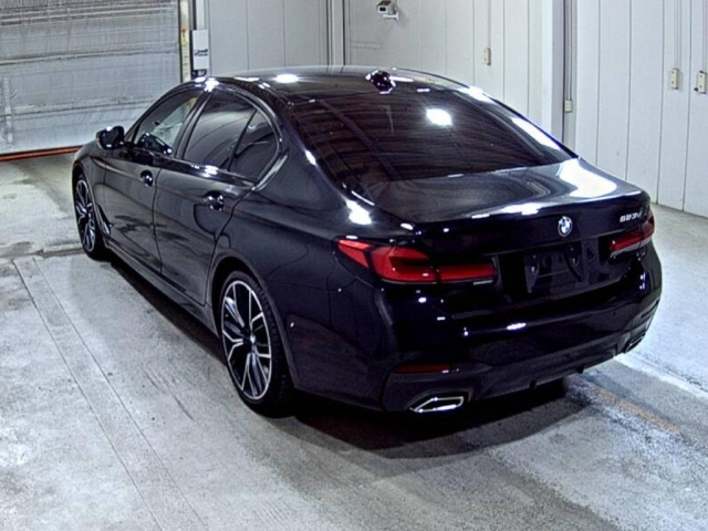 BMW 5 SERIES 2023