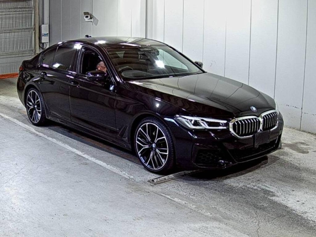 BMW 5 SERIES 2023
