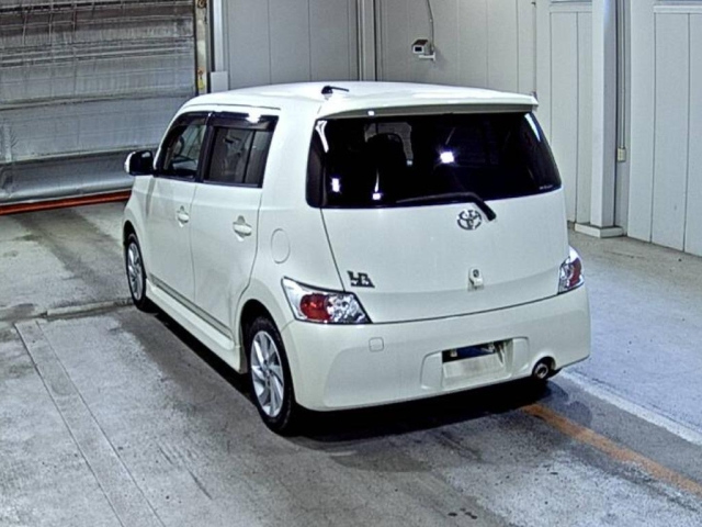 TOYOTA BB 2008