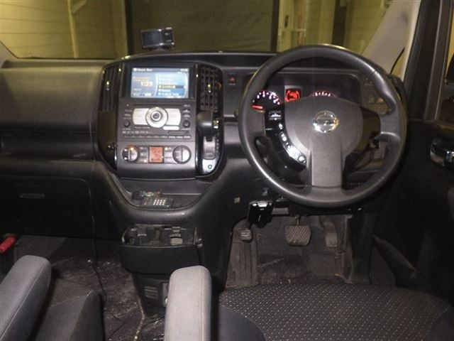 NISSAN SERENA 2008