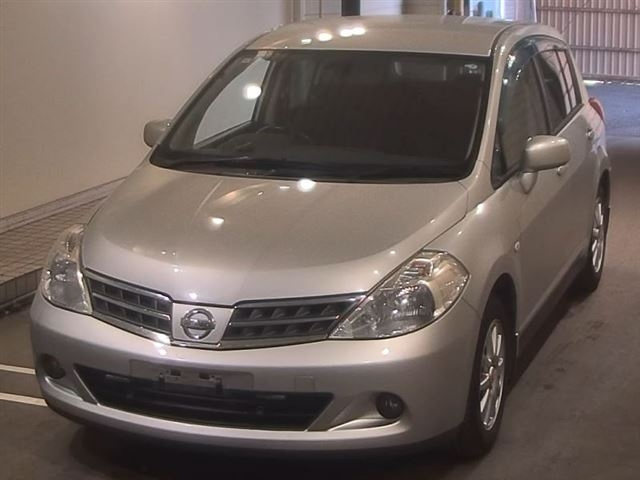 NISSAN TIIDA 2009