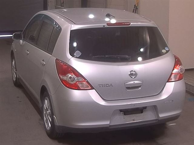 NISSAN TIIDA 2009