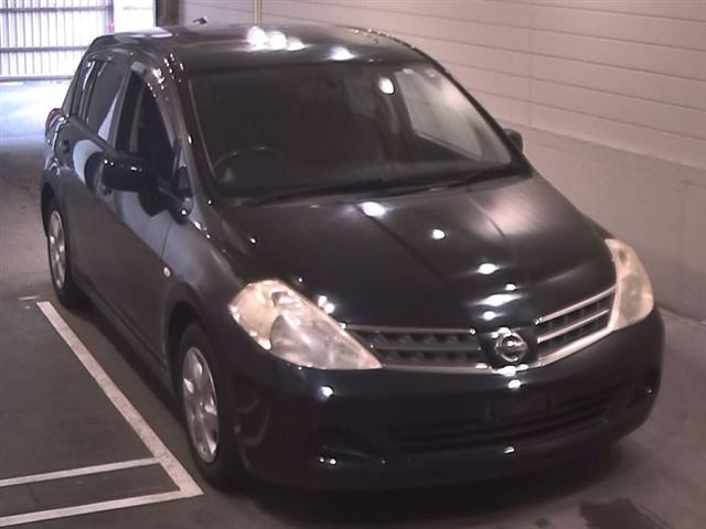 NISSAN TIIDA 2008