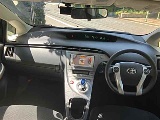 TOYOTA PRIUS 2014