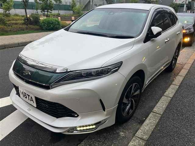 TOYOTA HARRIER 2019