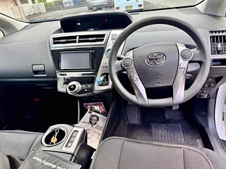 TOYOTA PRIUS ALPHA 2020