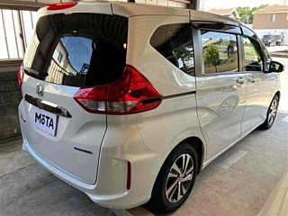 HONDA FREED 2022