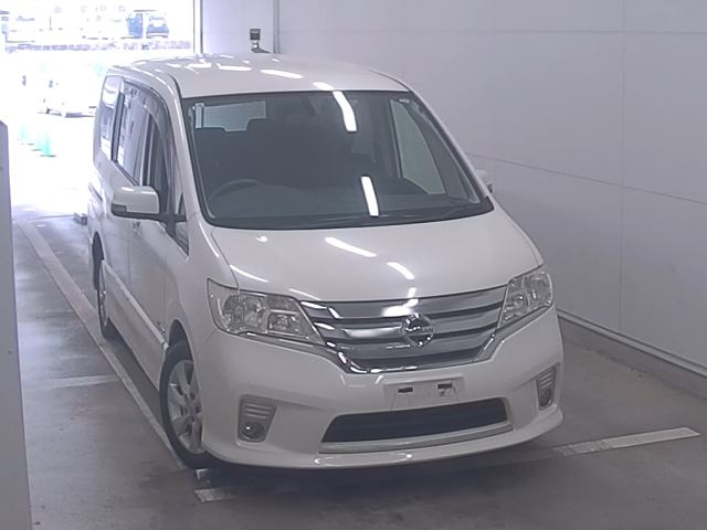 NISSAN SERENA 2013
