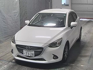 MAZDA DEMIO 2015