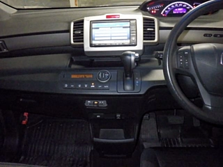 HONDA FREED 2010
