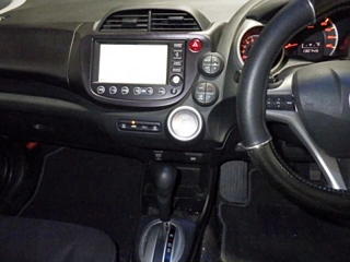 HONDA FIT 2010