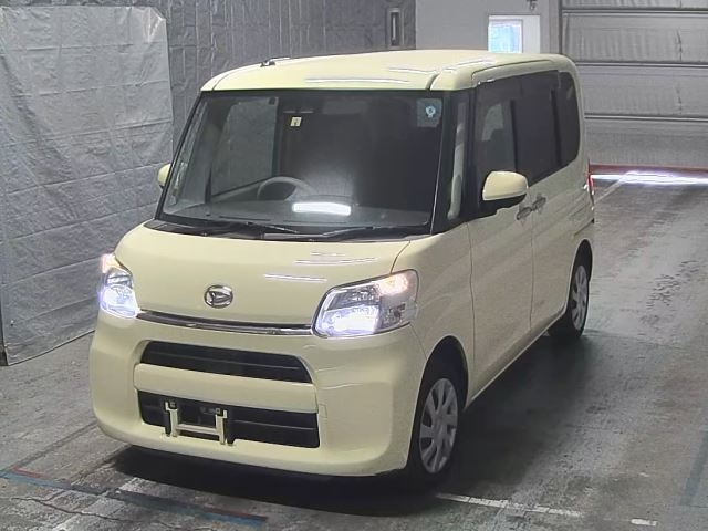 DAIHATSU TANTO 2018