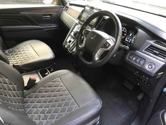 MITSUBISHI DELICA D5 2022