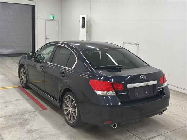 SUBARU LEGACY B4 2013