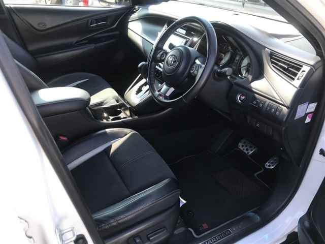 TOYOTA HARRIER 2018