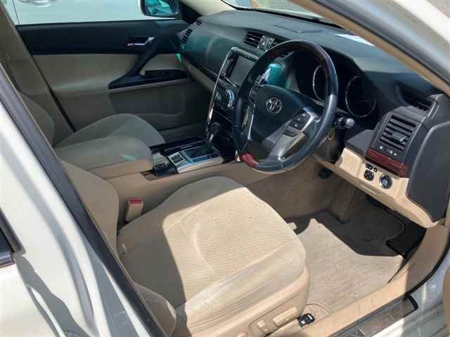 TOYOTA MARK X 2010