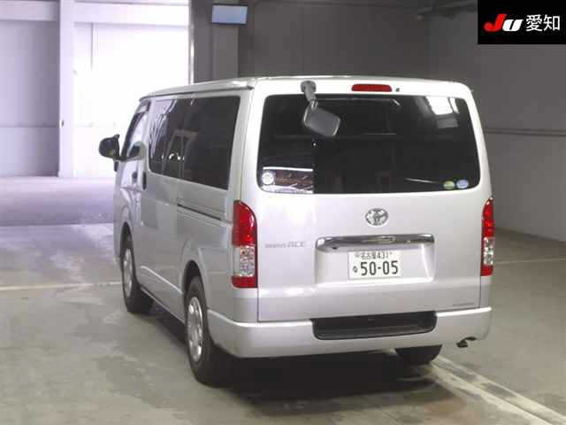 TOYOTA REGIUS ACE VAN 2018