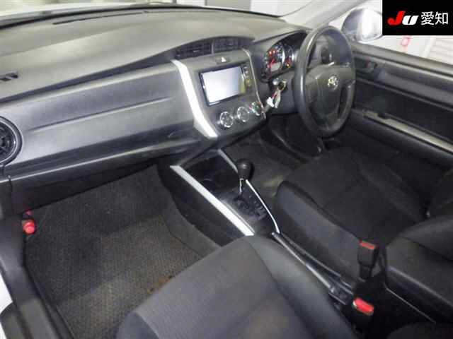 TOYOTA COROLLA FIELDER 2016
