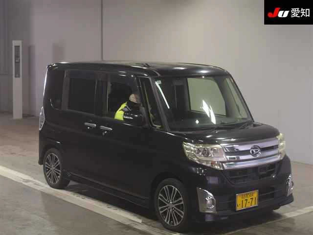 DAIHATSU TANTO 2014