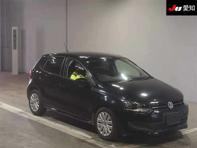 VOLKSWAGEN POLO 2014