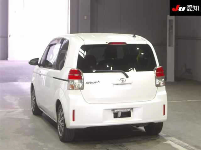 TOYOTA SPADE 2013