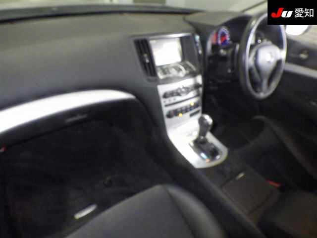 NISSAN SKYLINE 2009