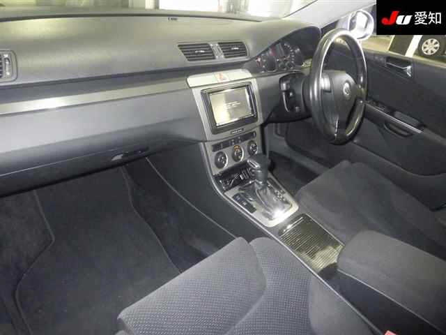 VOLKSWAGEN PASSAT 2008